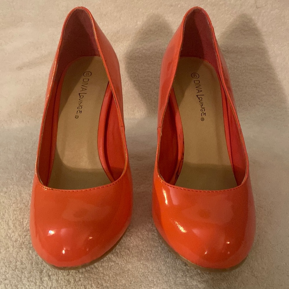 Bright Coral coloured pumps